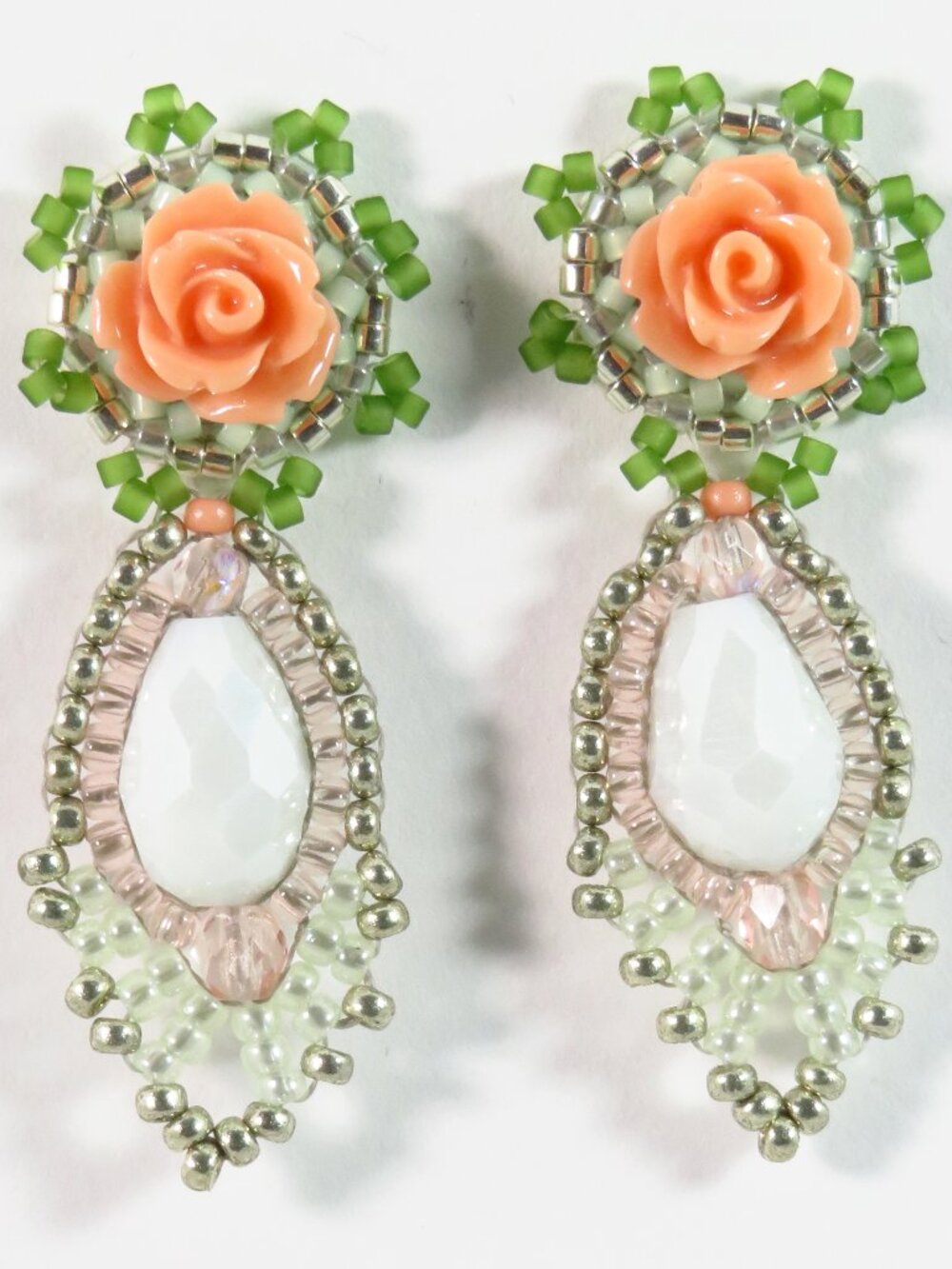 Beaded floral pink rose earrings